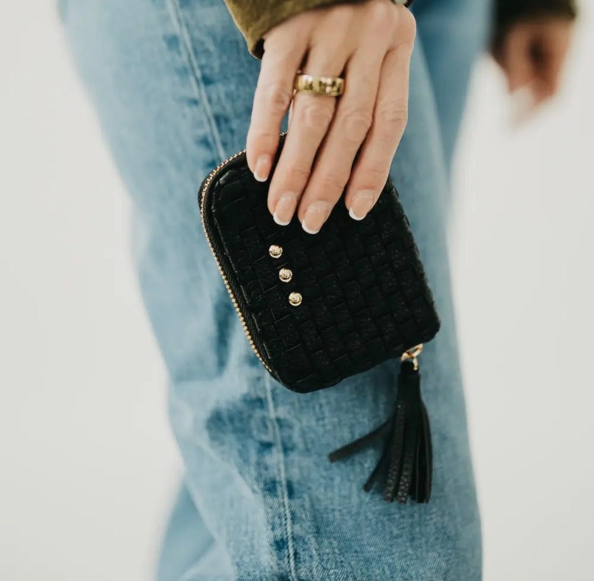 Pretty Simple Wynona Woven Wallet